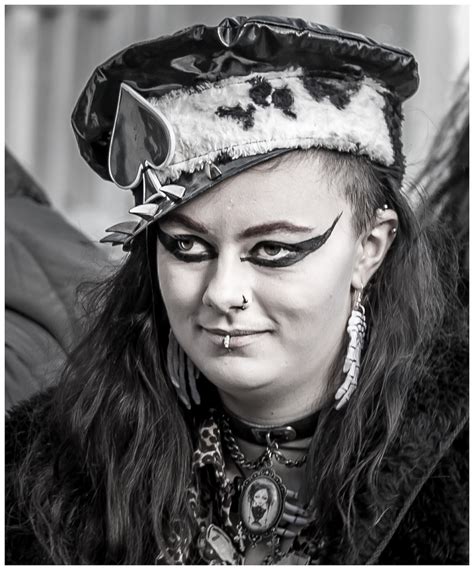 goth girl at whitby goth weekend 2016 canon eos 5d mark iv… flickr