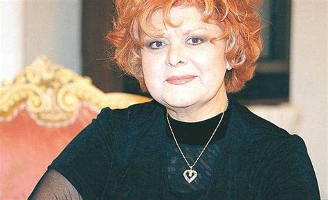 Neşe Karaböcek hakkında çıkan öldü haberlerine isyan etti