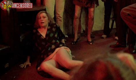 Nackte Faye Dunaway In Szenen Eines Wüsten Lebens