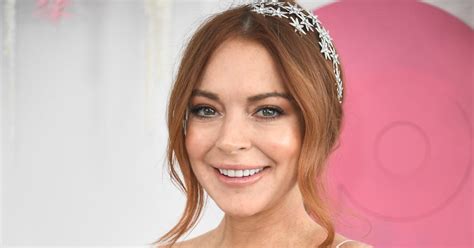 lindsay lohan s dad michael reacts to her pregnancy news