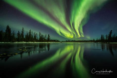 30 Of The Most Spectacular Northern Lights Photos From Around