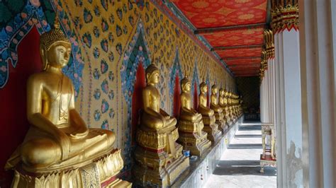 Gambar Arsitektur Bangunan Istana Monumen Patung Agama Budha Tempat Beribadah Thailand