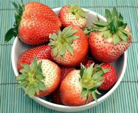How To Sweeten Up Whitegreen Under Ripe Strawberries