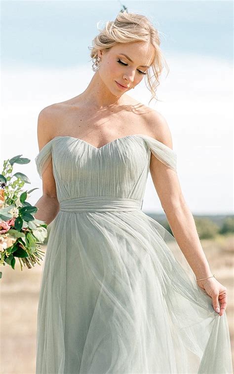 Mint Bridesmaid Dresses 15 Gowns 2023 Guide Faqs