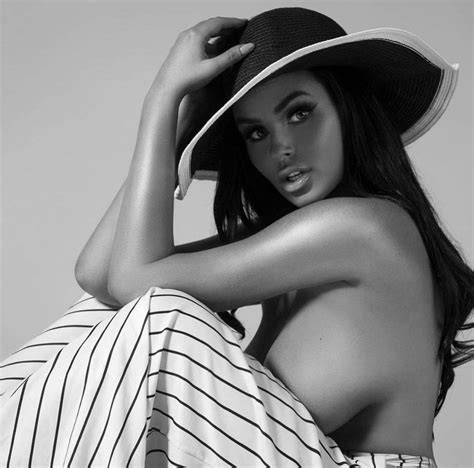 Abigail Ratchford See Through And Sexy 9 Photos