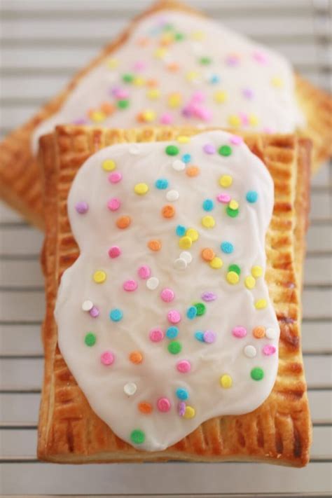 See more ideas about tart, cake, bitten. Homemade Pop-Tarts: Apple Pie, S'mores and Funfetti ...