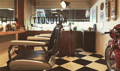 Desain Interior Barbershop Klasik