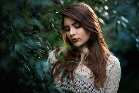 Face Sunlight Forest Leaves Women Outdoors Women Model Portrait Depth Of Field Long