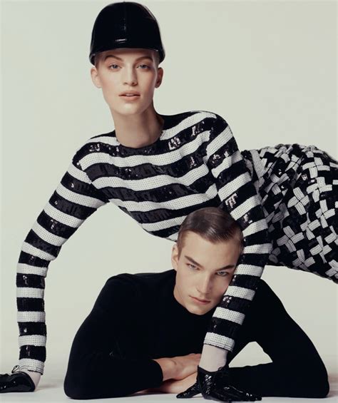 Fdm Loves Fashiondailymag Fashion Photography Poses Steven Meisel High Fashion Photography