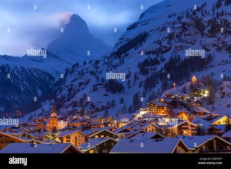 Matterhorn Mountain Town Night Lights Hi Res Stock Photography And
