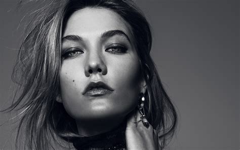 3840x2400 Karlie Kloss Monochrome 4k Hd 4k Wallpapers Images