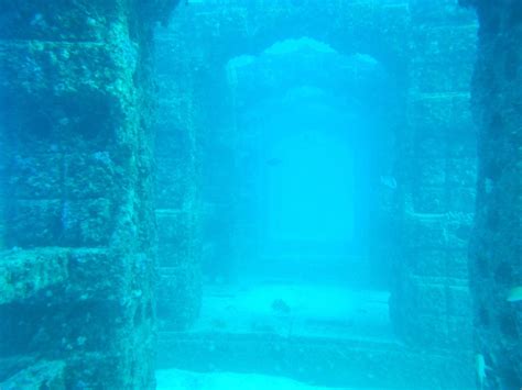 The Mysterious Feeling From These Underwater Pillars Rthalassophobia