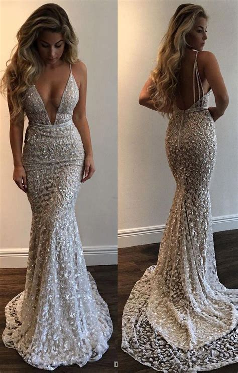 Sexy Lace Flowers Deep V Neck Mermaid Fitted Prom Evening Gown