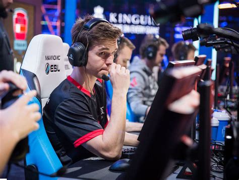 Biggest cs:go giveaway, get your knife for free! Astralis' dev1ce: 'I think that online play right now is ...