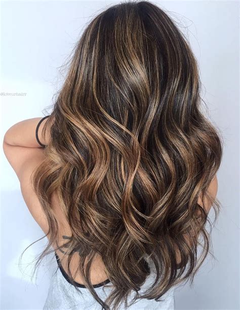 The Hottest Trends For Brown Hair With Highlights To Nail