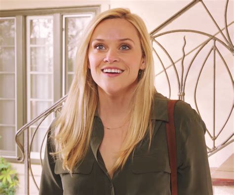 Reese Witherspoon Charms As Newly Separated Loser In Home Again Trailer