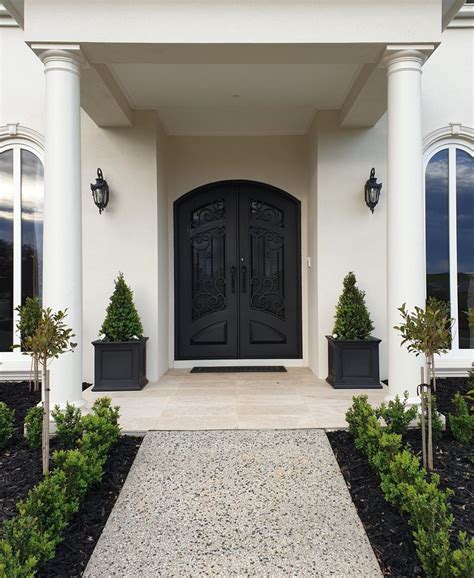 3 Ways to Enhance your Curb Appeal