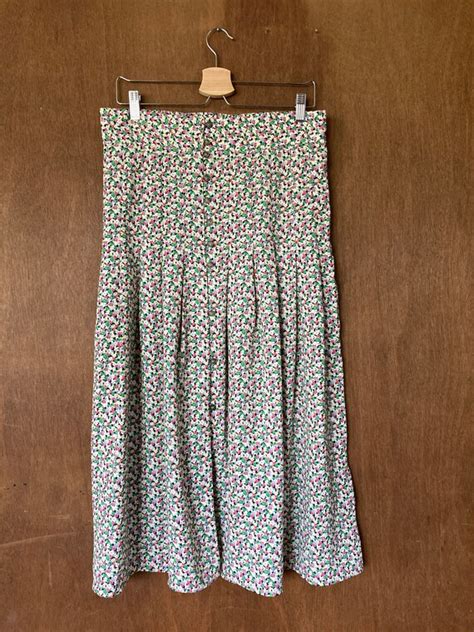 90s Ditsy Floral Maxi Front Button Skirtl Gem