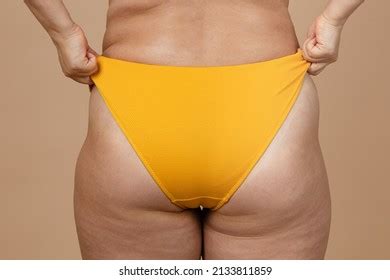 Cropped Image Overweight Fat Naked Woman Stock Foto