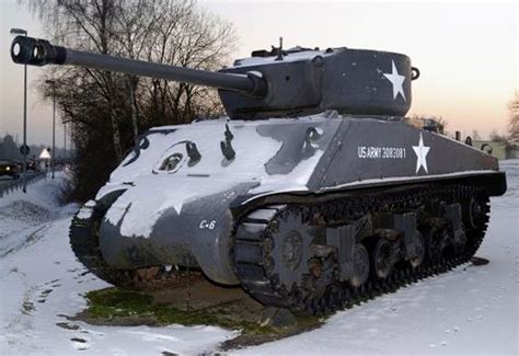 Picture Of The Sherman Jumbo Medium Tank M4a3e2 Sherman Tank Tank