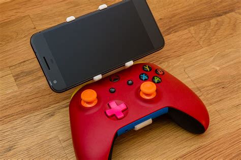 Xbox One Controller Phone Mount