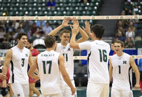 Hawaii Mens Volleyball Team Sweeps Queens Honolulu Star Advertiser