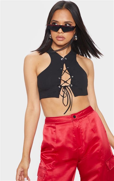 Black Lace Front Sleeveless Crop Top Tops Prettylittlething Ie