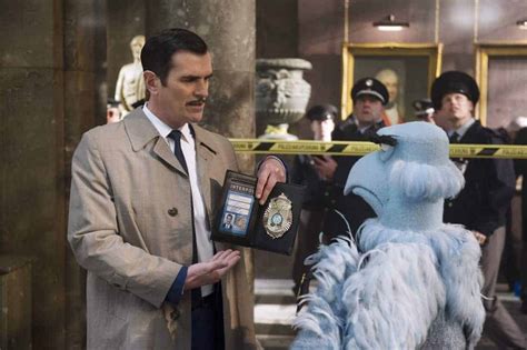 Muppets Most Wanted Do Kermit And Miss Piggy Finally Tie