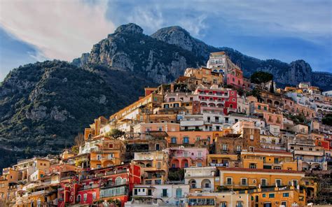 Daily Wallpaper Positano Italy I Like To Waste My Time