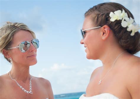 Two Brides Puerto Rico Destination Wedding Equally Wed Modern Lgbtq Weddings Lgbtq