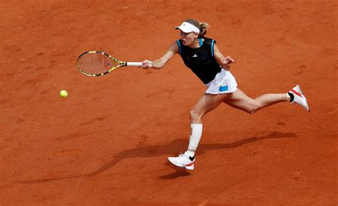 French Open Caroline Wozniacki Loses Petra Kvitova Withdraws