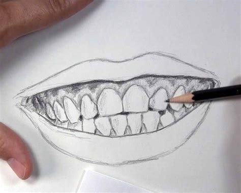 How To Draw Big Lips With Teeth