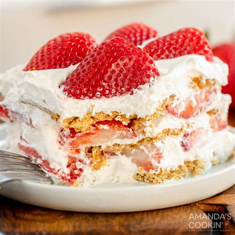 Strawberry Icebox Cake Amanda S Cookin One Pan Desserts
