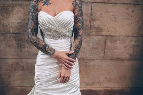 20 Tattooed Brides With Modern Style Brides With Tattoos Tatooed
