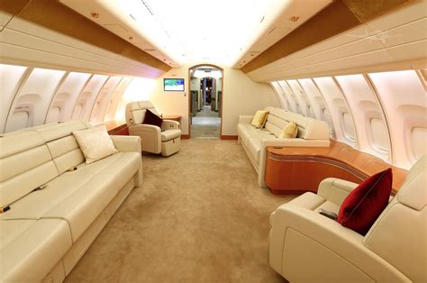 卡塔尔皇家航班747 8i大型喷气式客机正在出售，是的，有内部照片