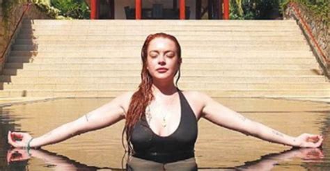 Lindsay Lohan Wears A Burkini In Thailand Huffpost
