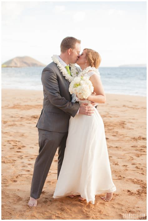 Lara & Jake's Exquisite Maui Beach Wedding - by Simple Maui Wedding