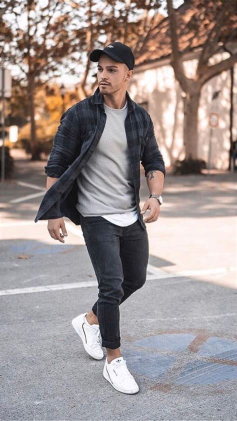 Minimalist Inspired Outfits Men Should Copy With Images Minimalist Fashion Men Mens
