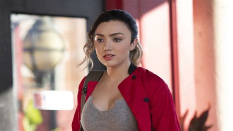 Cobra Kais Peyton List Just Landed Another Streaming Tv Series That