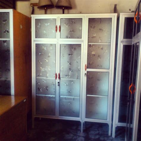 Rak piring memiliki fungsi penting di dalam dapur. Tren Gaya 38+ Harga Rak Piring 3 Pintu Kayu