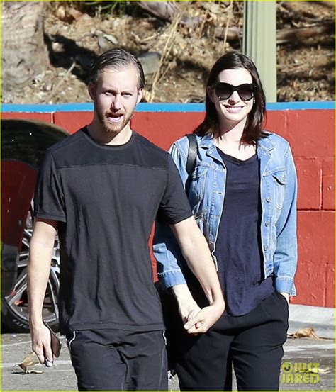 Anne Hathaway Steps Out After Pregnancy News Revealed Photo 3518221