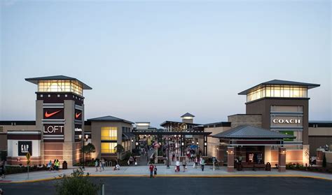 Leasing And Advertising At St Louis Premium Outlets® A Simon Center
