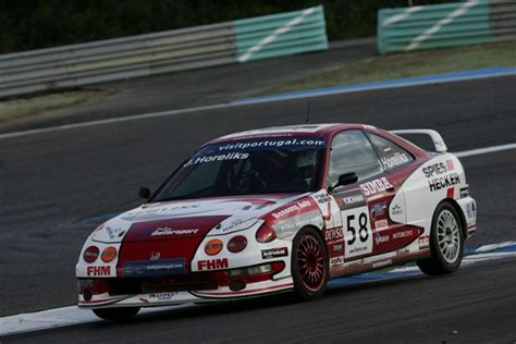 Leather seats and electric windows are both well worth. Honda Integra Type-R | Race Cars for sale at Raced ...