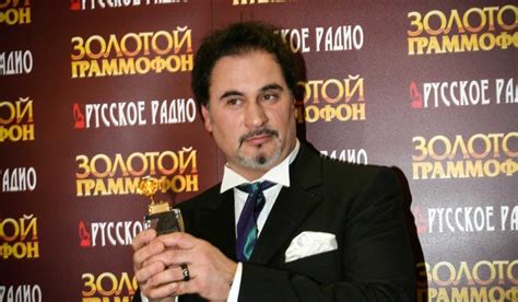 Скачай валерий меладзе время вышло (2020) и валерий меладзе вижу солнце (2020). Валерий Меладзе: бывшая жена о браке с артистом, фото ...