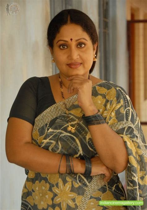 Pin Rajitha Fat Tamil Actress Saree Photos Andhramania Forum On Pinterest