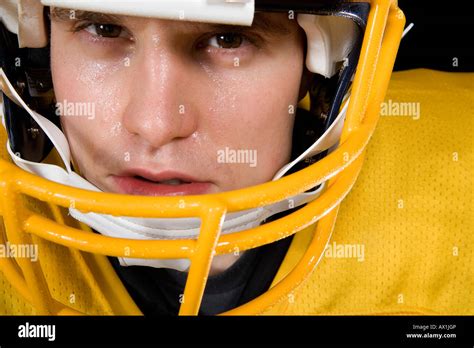 Headshot Camera Football Hi Res Stock Photography And Images Alamy