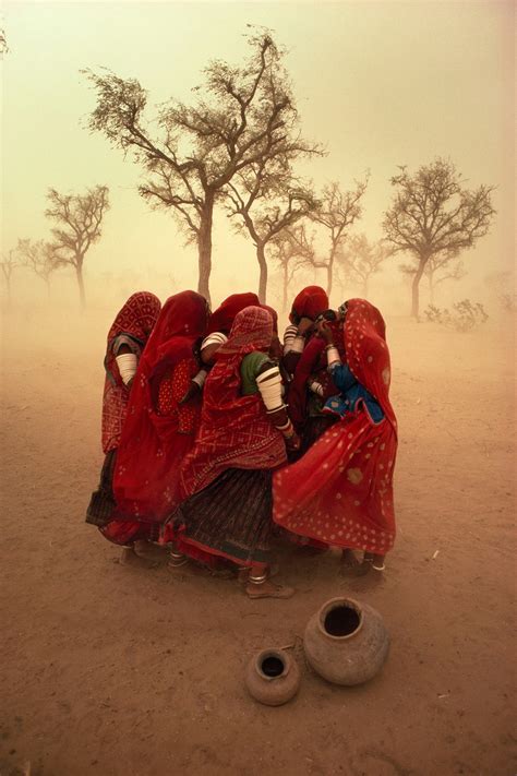 8 Inspiring Photos Of Women From The National Geographic Archive