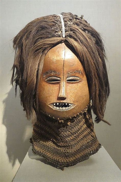 Mask Democratic Republic Of Congo Lwena People C 1930 Wood Bark