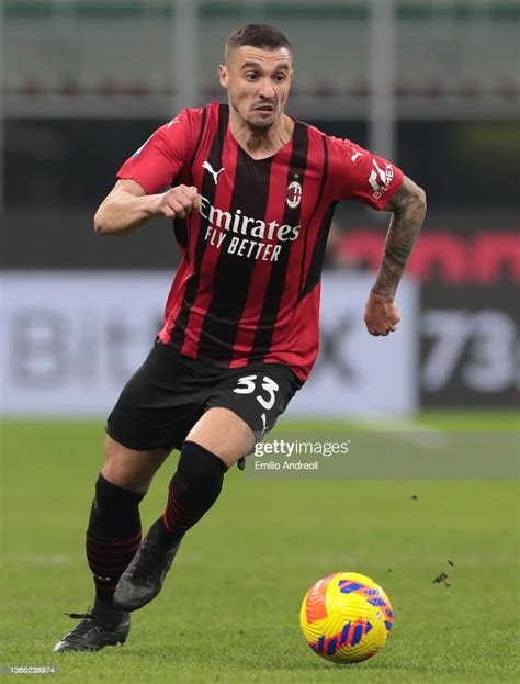 Rade Krunic Of Ac Milan In Action During The Serie A Match Between Ac