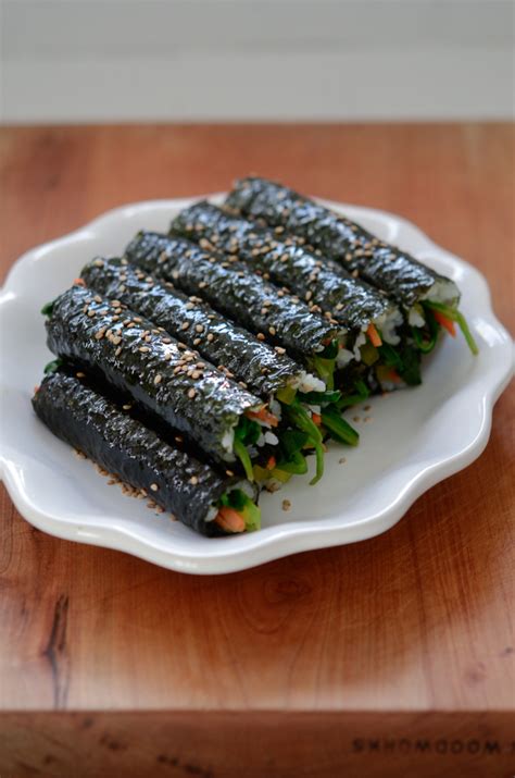 What kind of seaweed do you use for kimbap? Mini Seaweed Rice Rolls (mayak gimbap or kimbap) | Beyond ...
